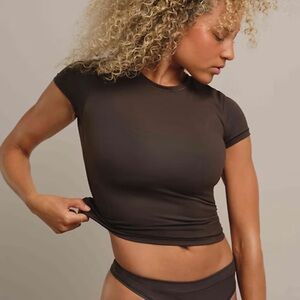 NWT Truffle BodyMove Crew Neck Tee size L